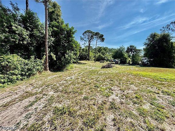 2nd image of 4718/4720 Golfview Blvd