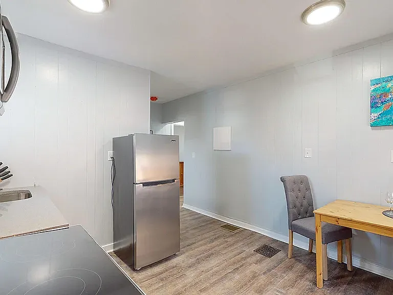 333 Humphrey St #6 — Photo 10