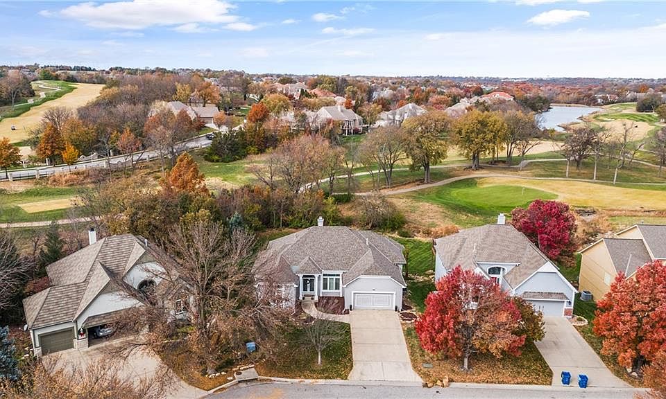 20516 W 98th Pl, Lenexa, KS 66220 | Zillow