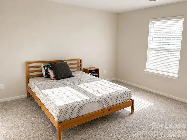 263 Kennerly Center Dr — Photo 5
