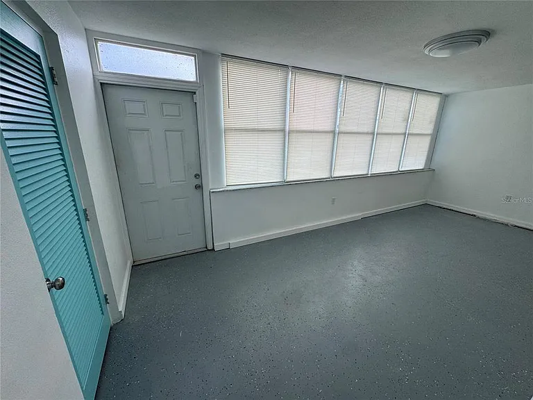 5720 13th Ave N #106B — Photo 32
