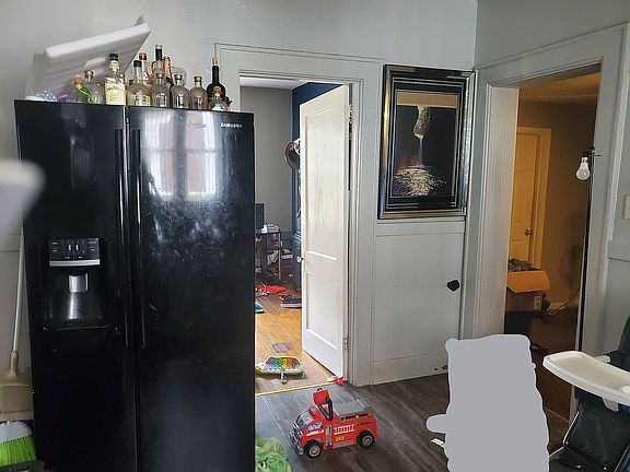 Kitchen to dining room