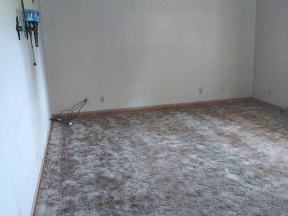 2nd image of 530 Chapman St