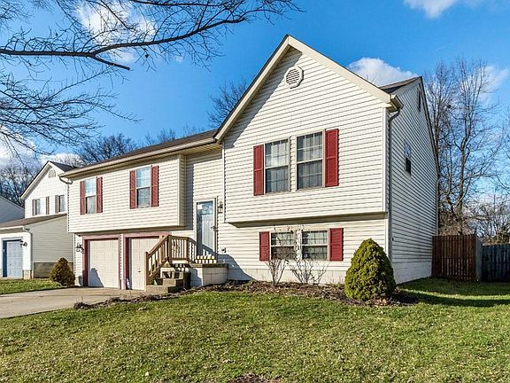 3rd image of 1724 Westmeadow Dr