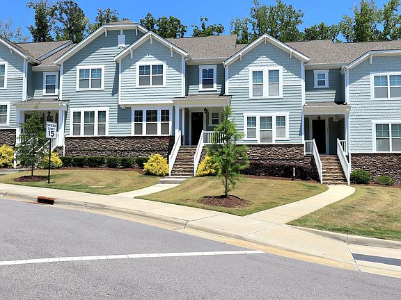 2nd image of 700 Carraway Garden Dr