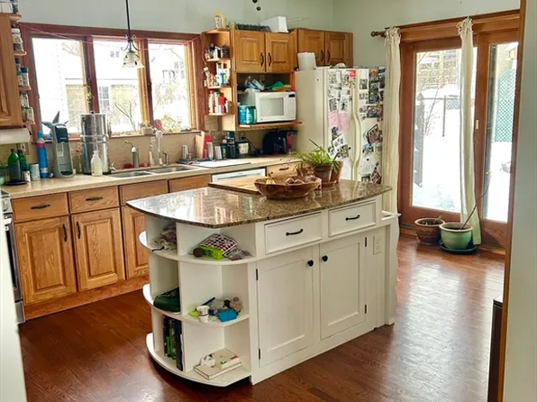 46 Lombard Ter #46, Arlington, MA 02476