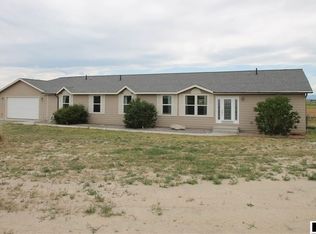 577 Gabes Rd, Pavillion, WY 82523