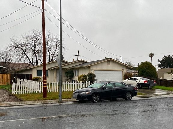 3rd image of 606 Sonoma Blvd