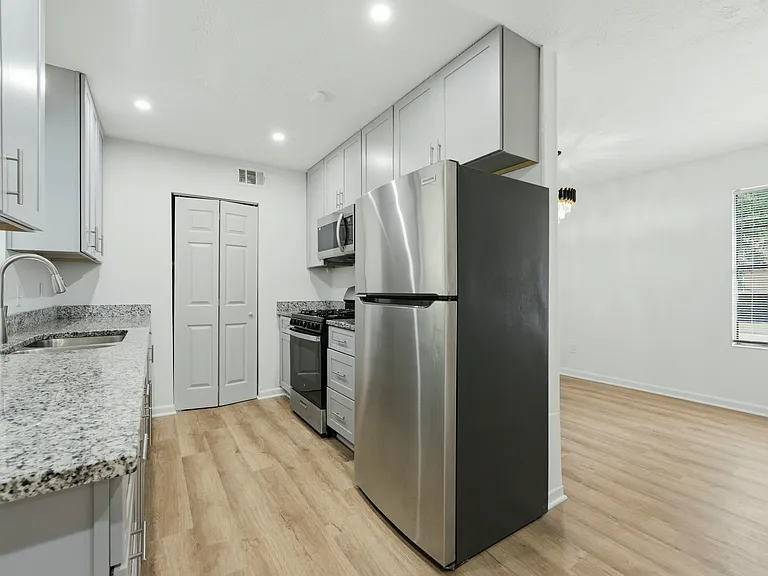 6300 Creekford Dr — Photo 13