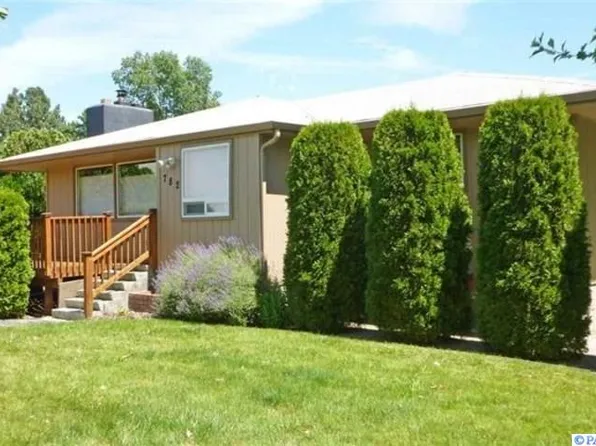782 N 62nd Ave, West Richland, WA 99353