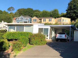 28752 Sound View Dr S, Seattle, WA 98198
