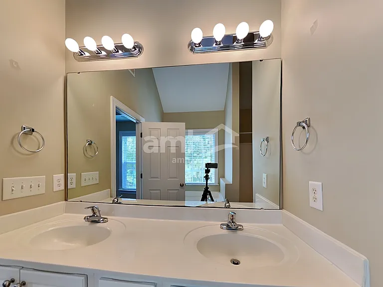 56 Locket Dr — Photo 14