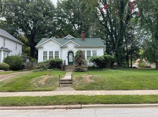 820 Grand Ave, Edwardsville, IL
