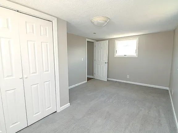 35 Mildred Ave — Photo 10