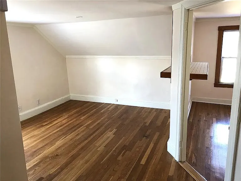111 Bartlett Ave #3 — Photo 7