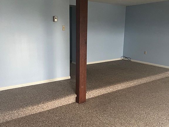 5th image of 2 Dry Wells Rd APT A