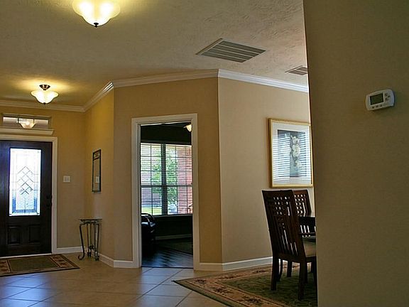 5th image of 2624 Chinaberry Park Ln