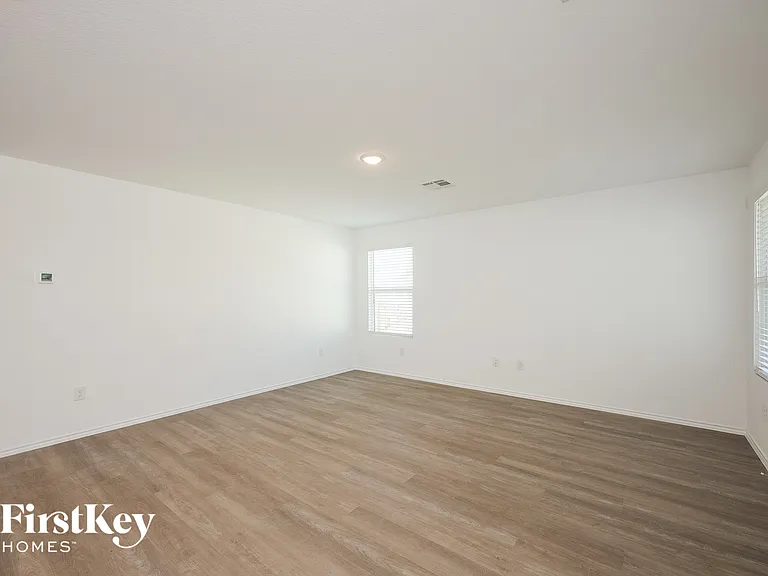 6532 Scarecrow Way — Photo 7