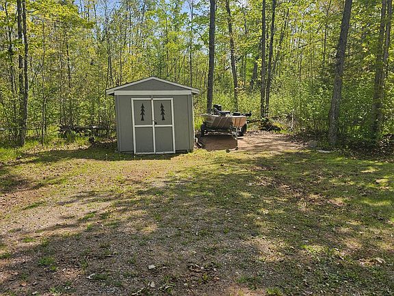 3rd image of 16567 Woodcock Ln