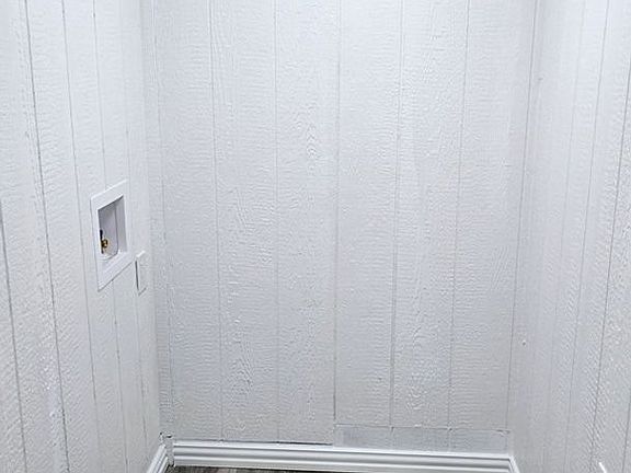 3rd image of 1406 N Lauderdale Ave