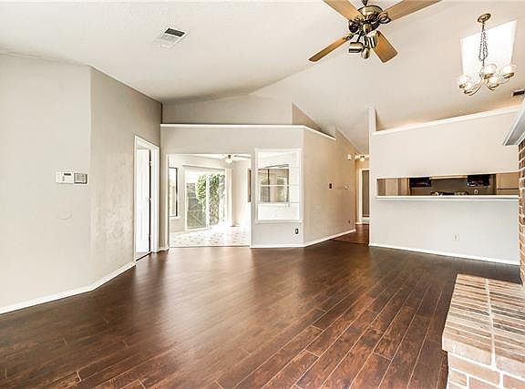 5th image of 5524 Creek Valley Dr