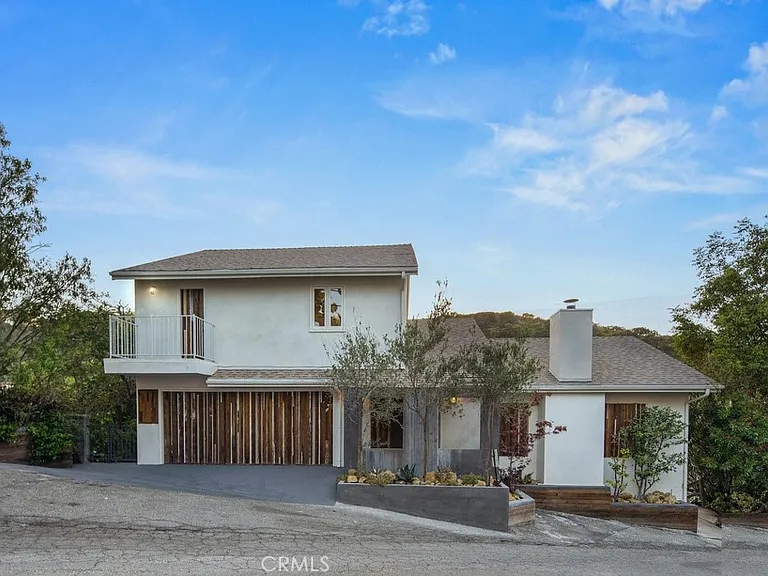 2205 Beech Knoll Rd — Photo 2