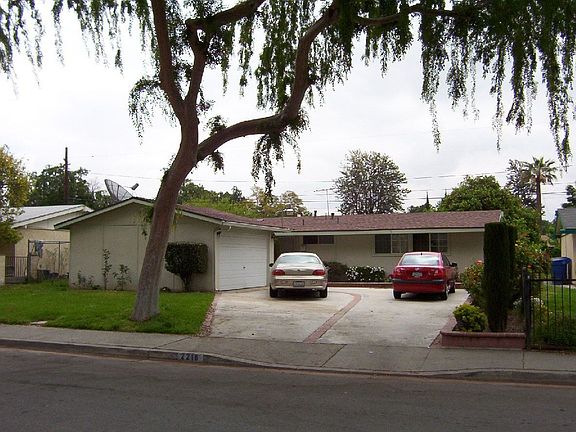 3rd image of 2216 Academy Ave