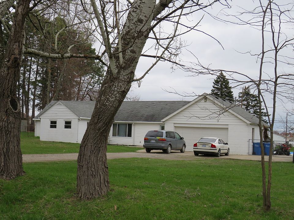 1st image of 32146 Saint Vincent Ave