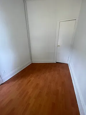 Rented by Standard Living Realty Inc | media 32