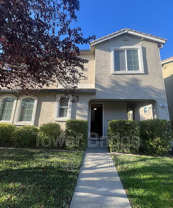 1946 Muscovy Rd