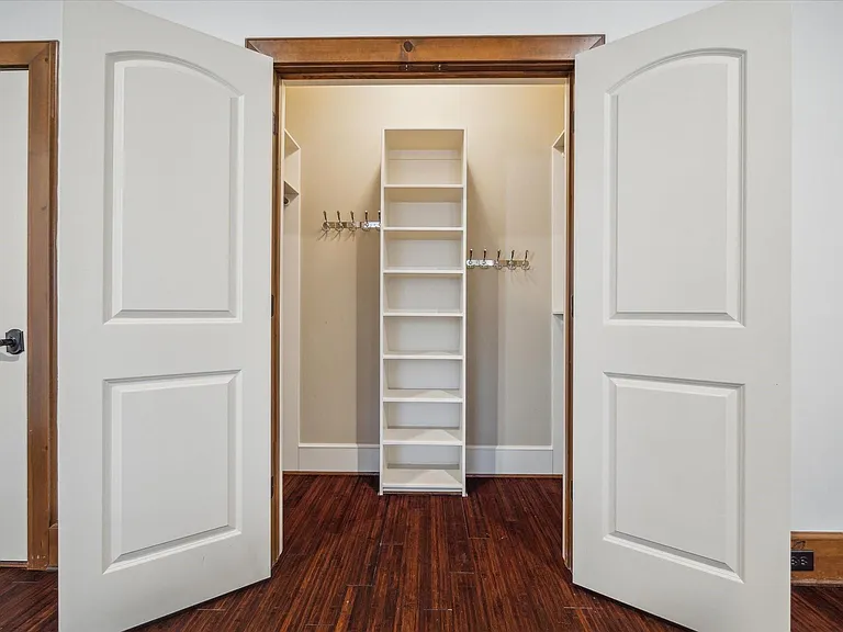 3614 Lancashire Ln — Photo 41