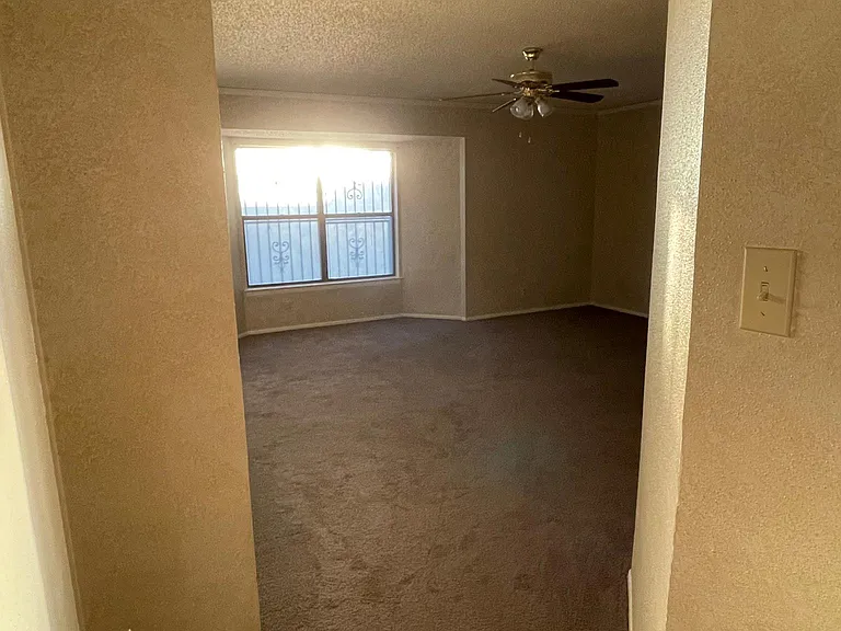 10610 Horn Blvd — Photo 9