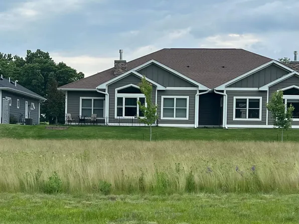 578 Cedar Dr, Lake City, MN 55041