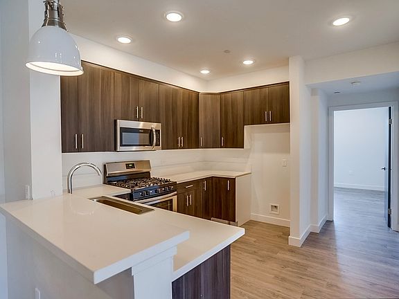 5th image of 7223 Tyrone Ave APT 311