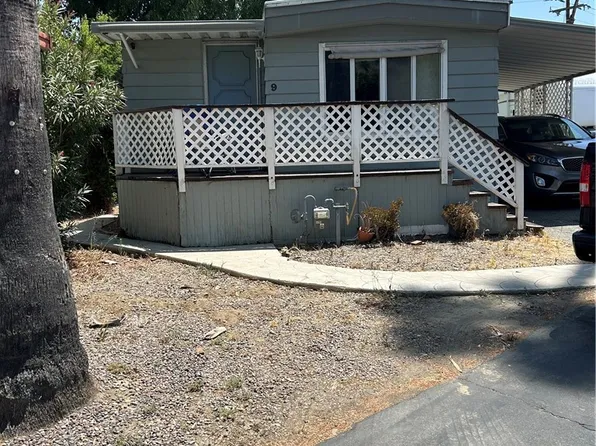 2751 Reche Cyn #9, Colton, CA 92324