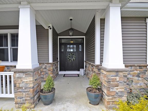 3rd image of 53731 Terre Verde Hills Ct