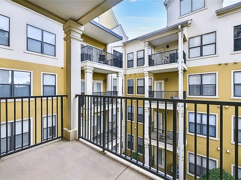 799 Hammond Dr #306 — Photo 24