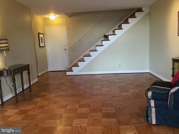 2nd image of 301 N Beauregard St APT 804