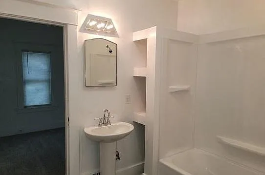 406 W 23rd Ave — Photo 5