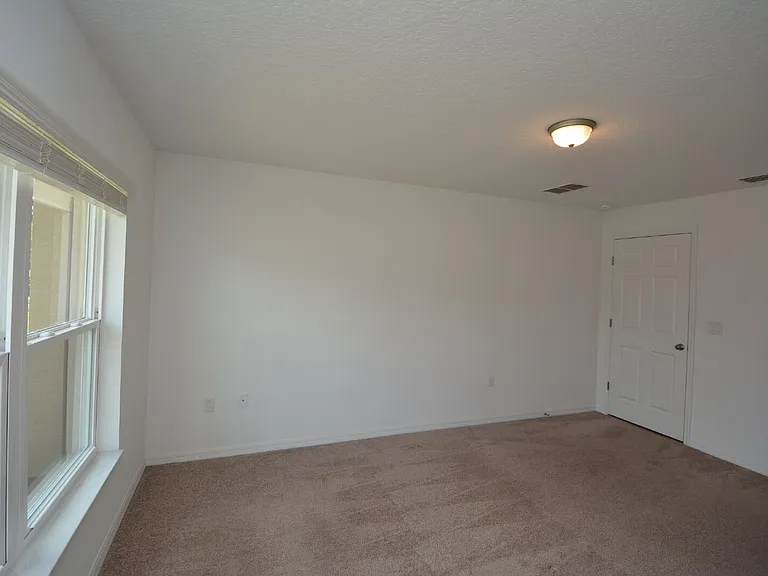 33 Rosecroft Ln #B — Photo 21