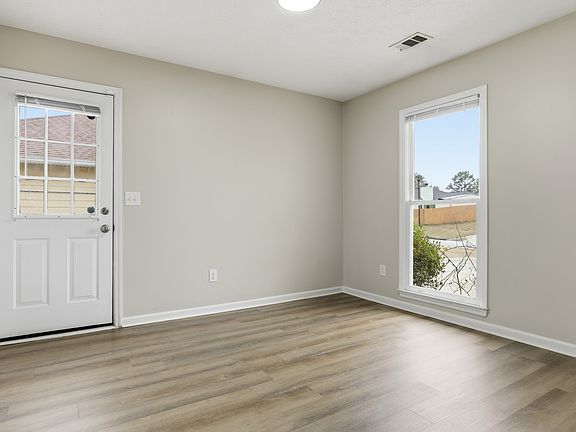5th image of 5766 Spanish Oak Dr