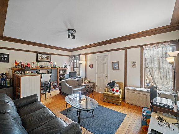 3rd image of 1223 W North Shore Ave #3W