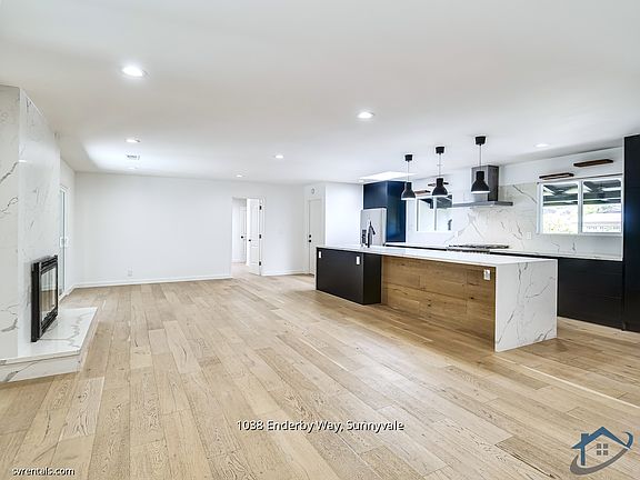 3rd image of 1038 Enderby Way