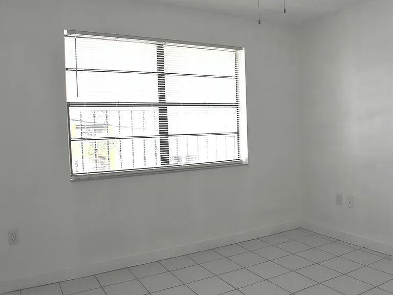 8001 NW 7th St #16 — Photo 25