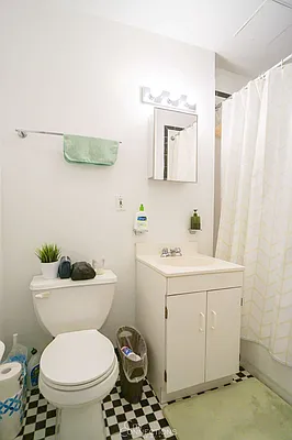 Rented by City Connections Realty | media 17