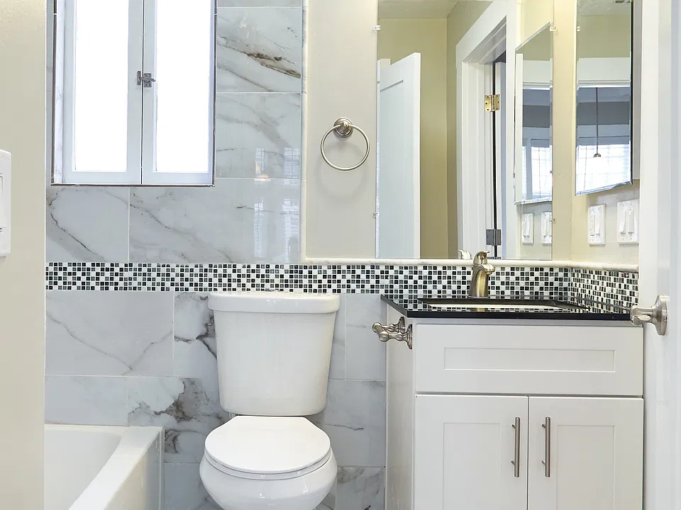 Ashbury12 Bath3 (1)