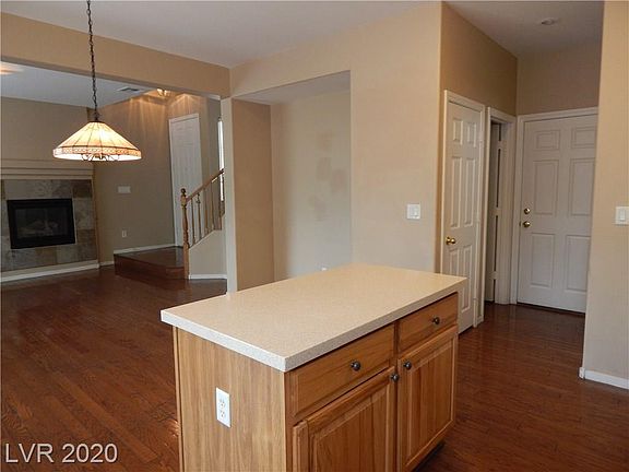 4th image of 9484 Magnificent Ave #0