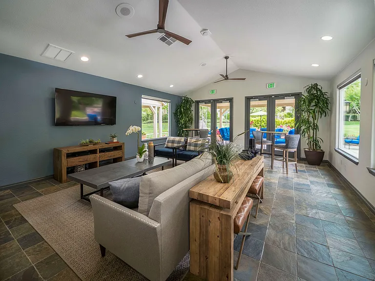 Clubroom Lounge