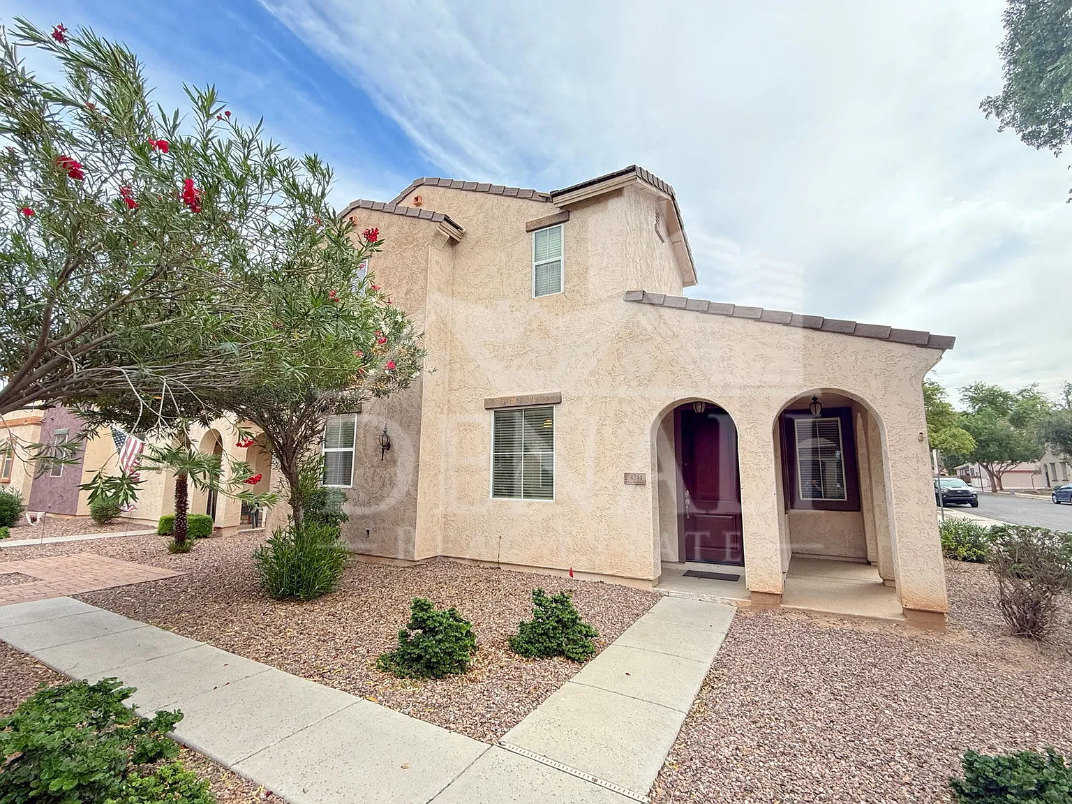 3 bed, 2.0 bath, 1418 sqft, $2,195 — Photo 3