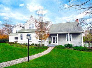 4 Morrissey Ln, Quogue, NY 11959